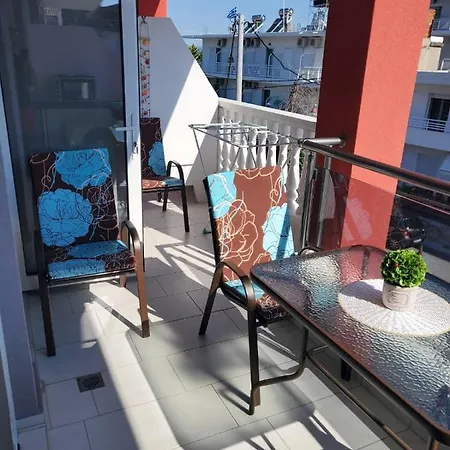 M & M White Luxury Apartment Paralia Katerinis
