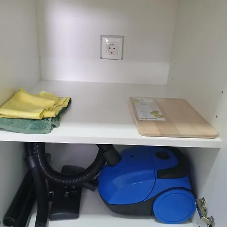 M & M White Luxury Paralía