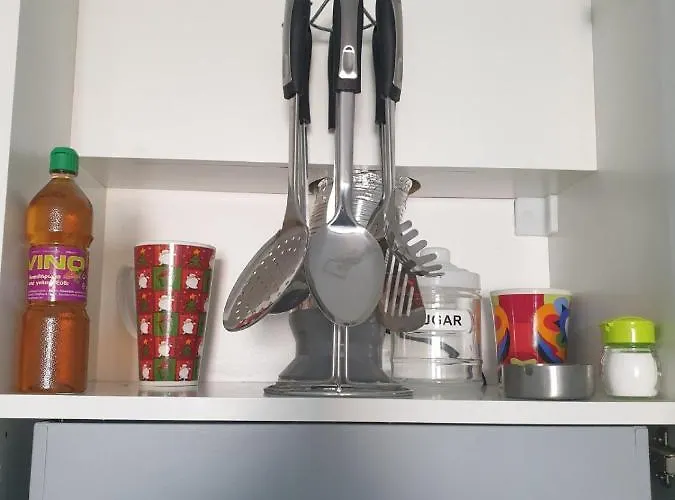 M & M White Luxury 公寓 Paralía