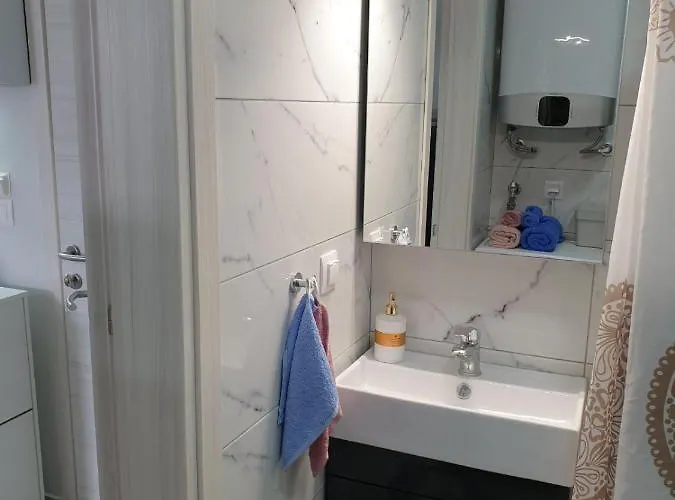 公寓 M & M White Luxury *