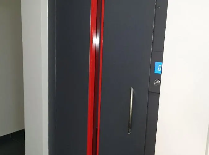 公寓 M & M White Luxury