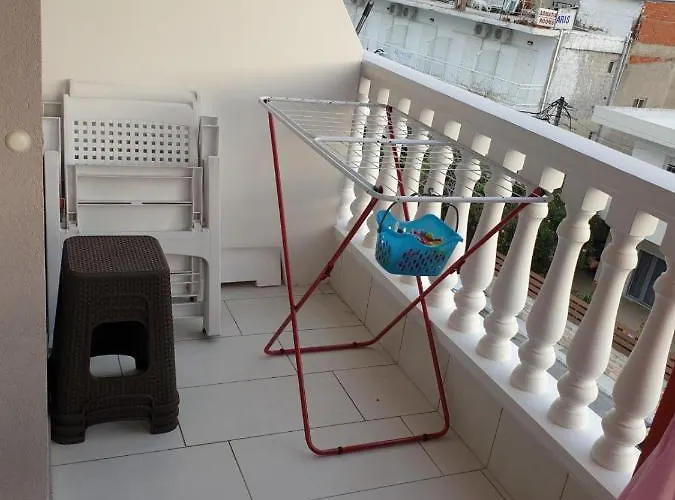 公寓 M & M White Luxury Paralía