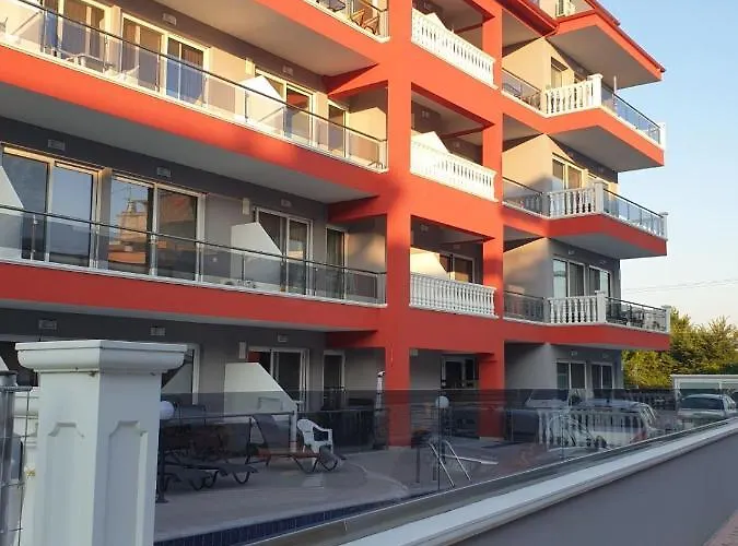 M & M White Luxury 公寓